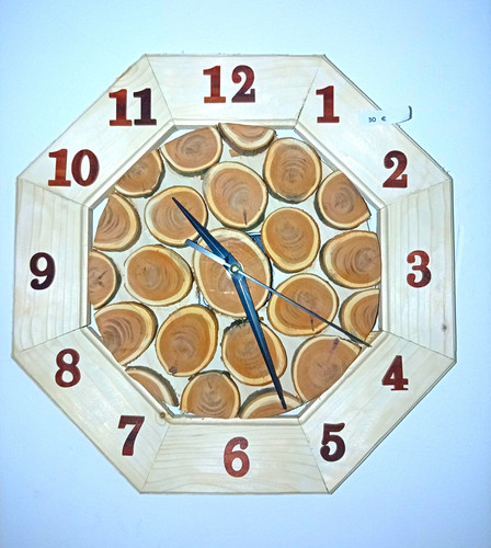 Achteckige wanduhr holzoptik - achteckige,